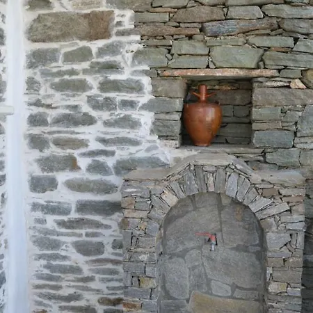 Efthymia * Фарос