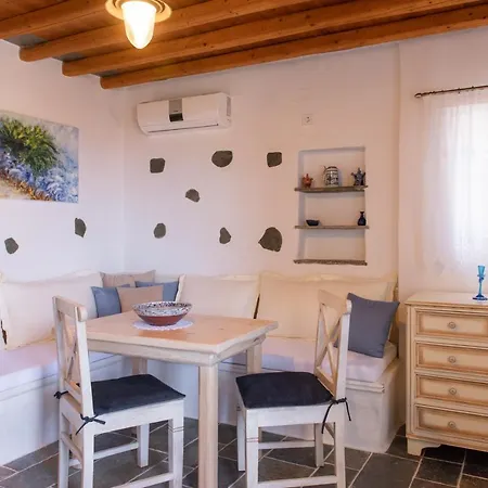 Efthymia Apartman Fárosz